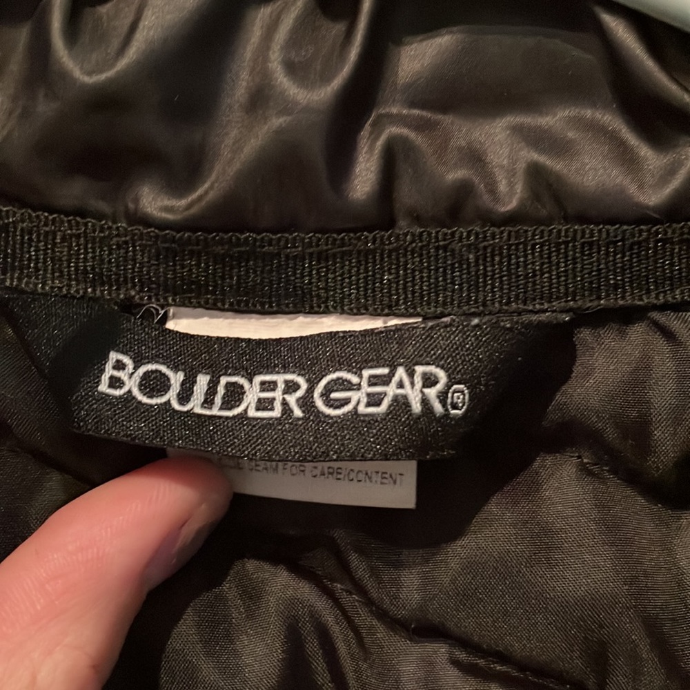 Youth Girls Black Boulder Gear Vest, Size Large - Picture 2 of 5
